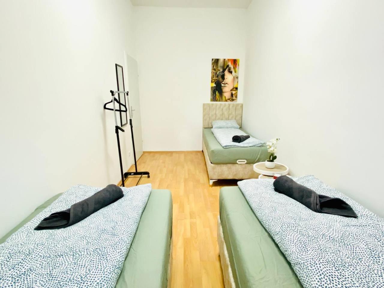 Comfortable Room In The 23Rd District Of Vienna Fr4 エクステリア 写真